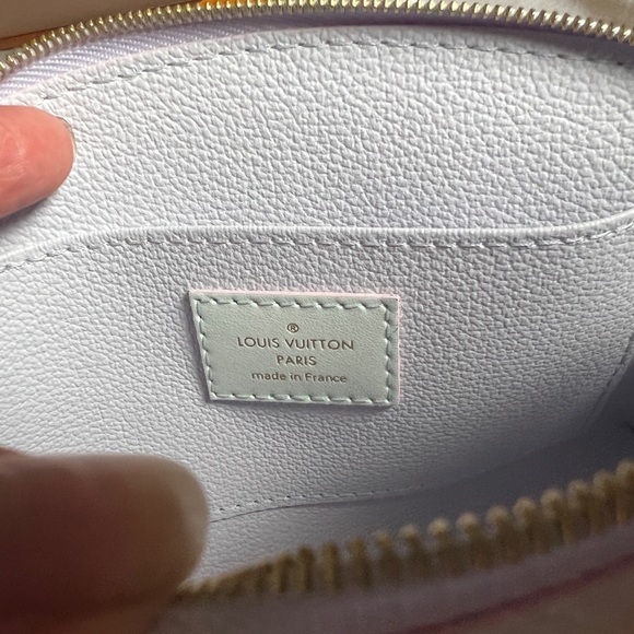 LOUIS VUITTON Pochette Cosmetique Pouch (SUNRISE PASTEL) LIMITED EDITION - Picture 10 of 14